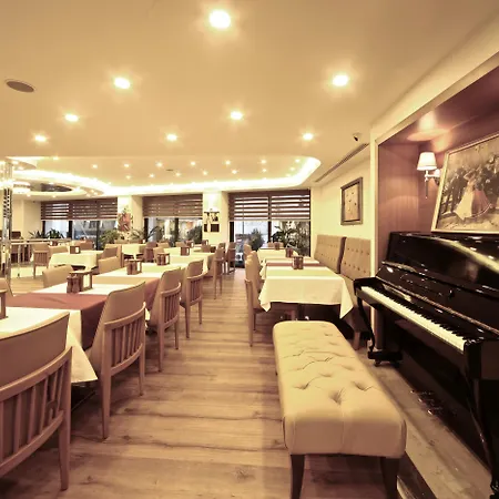Aspen & Old 酒店